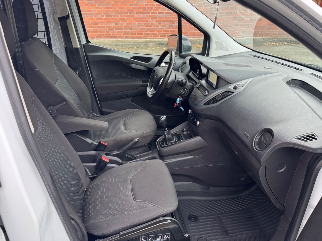 Ford Transit Courier 2022