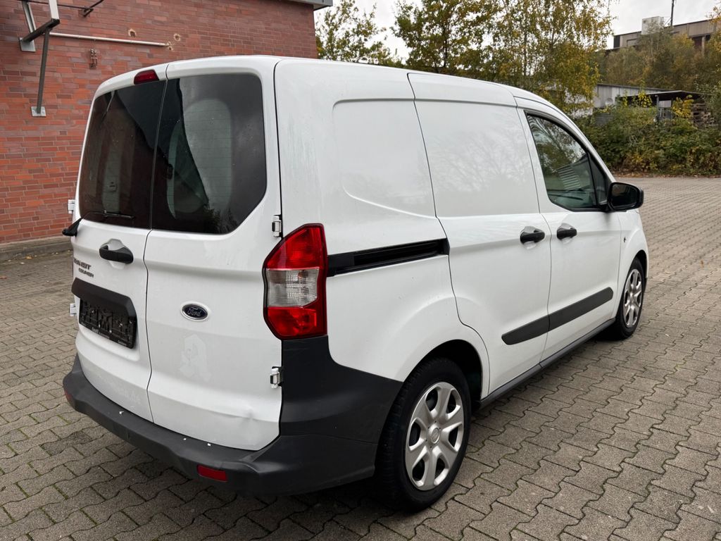 Ford Transit Courier 2022