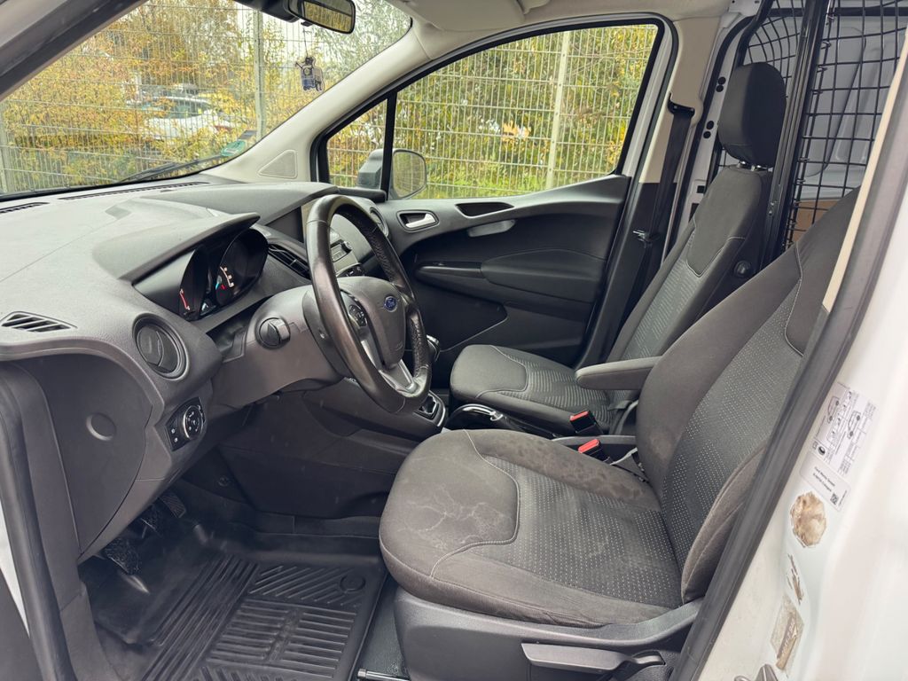 Ford Transit Courier 2022