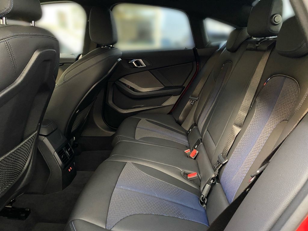 BMW 218 Gran Coupé 2024