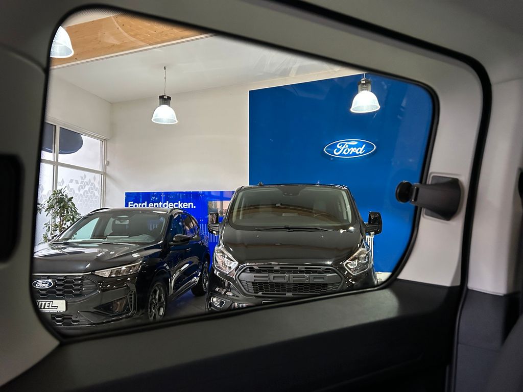 Ford Grand Tourneo 2025