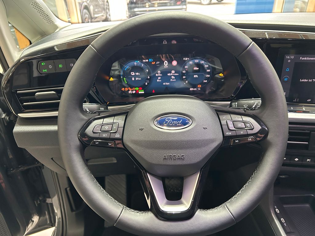 Ford Grand Tourneo 2025