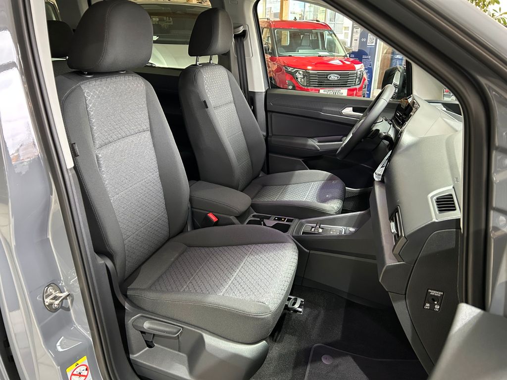 Ford Grand Tourneo 2025