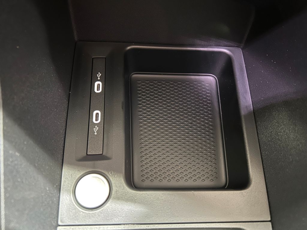 Ford Grand Tourneo 2025