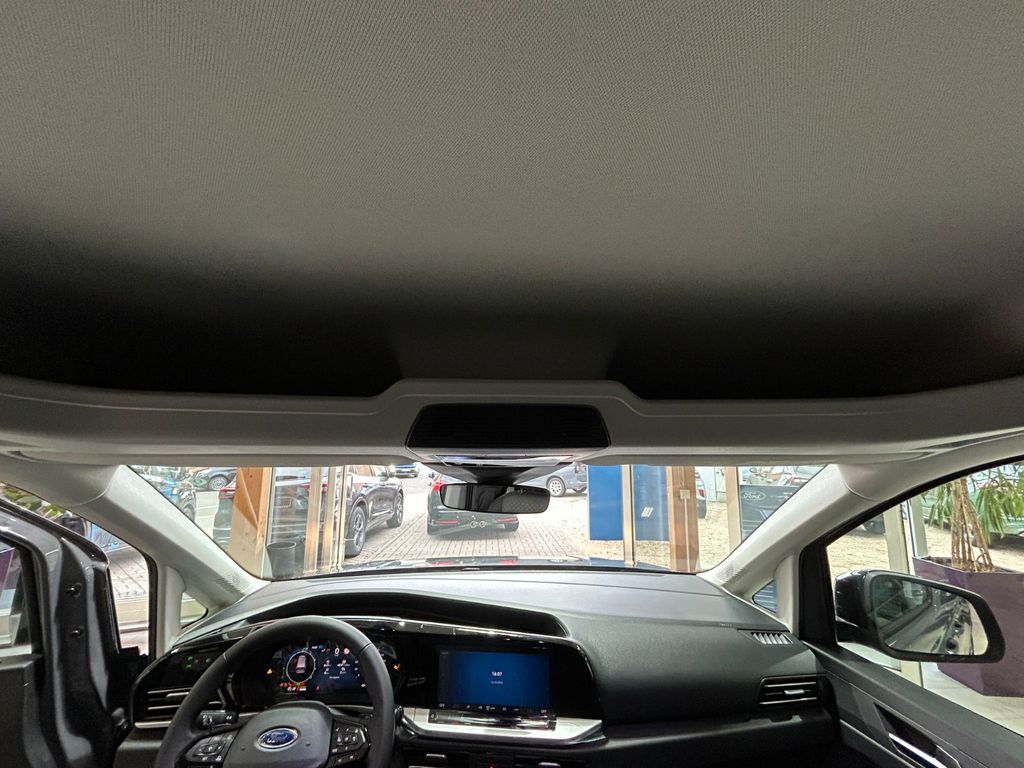 Ford Grand Tourneo 2025