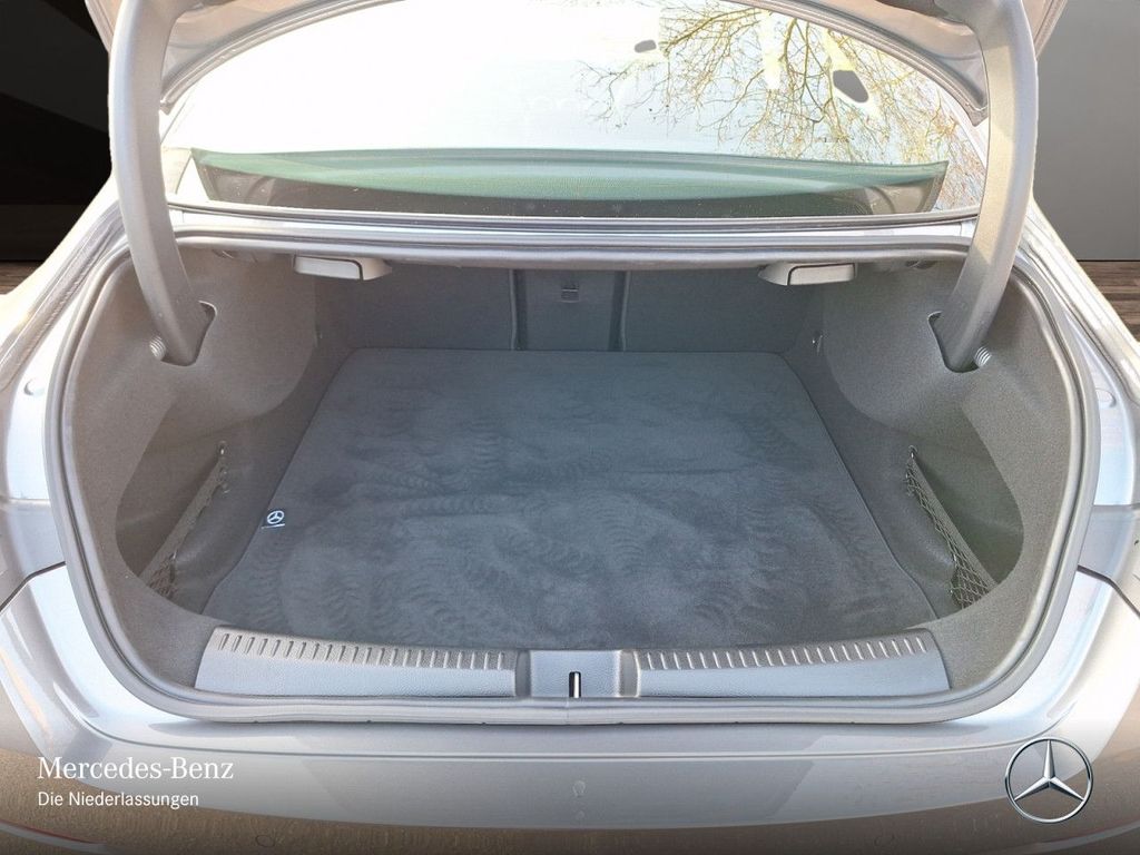 Mercedes-Benz CLA 180 2025