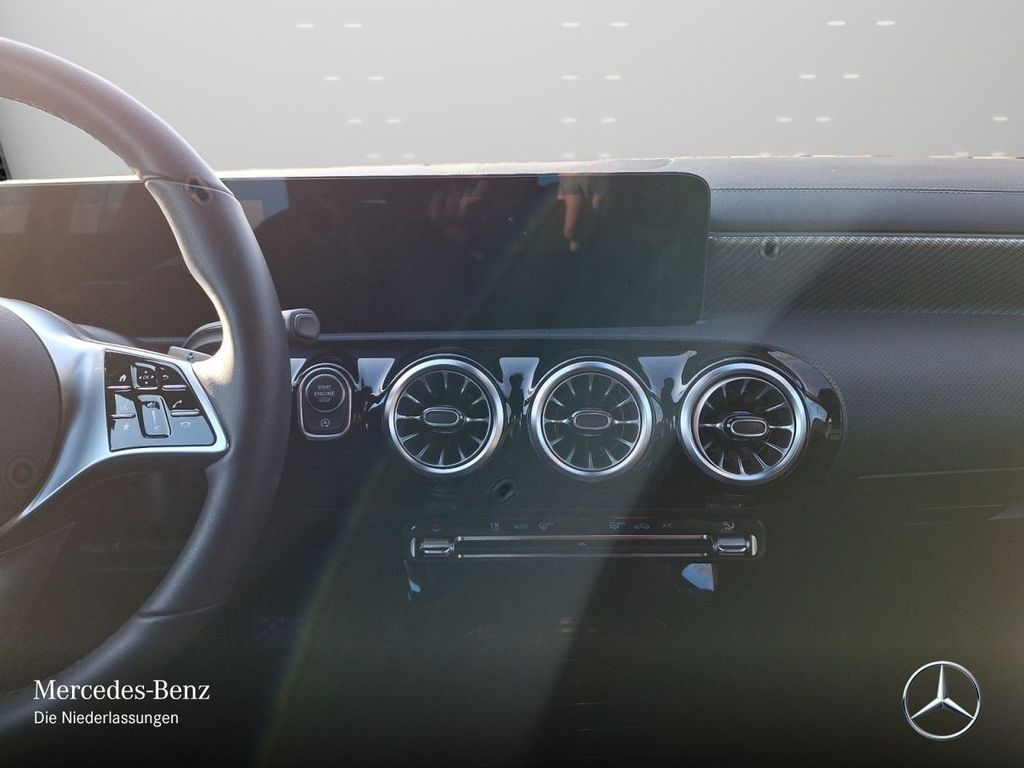 Mercedes-Benz CLA 180 2025