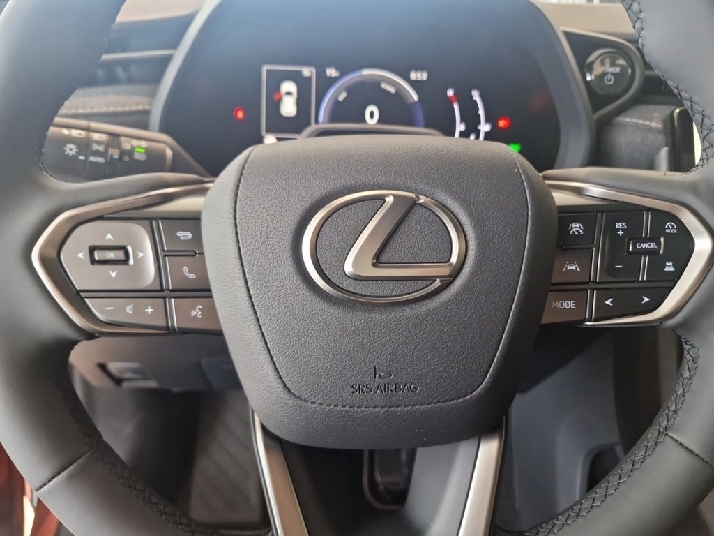 Lexus LBX