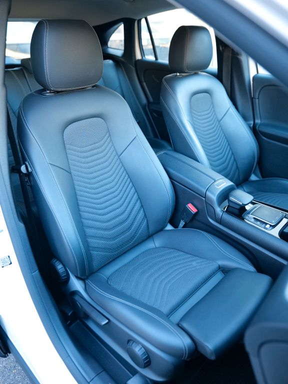 Mercedes-Benz GLA 180 2021