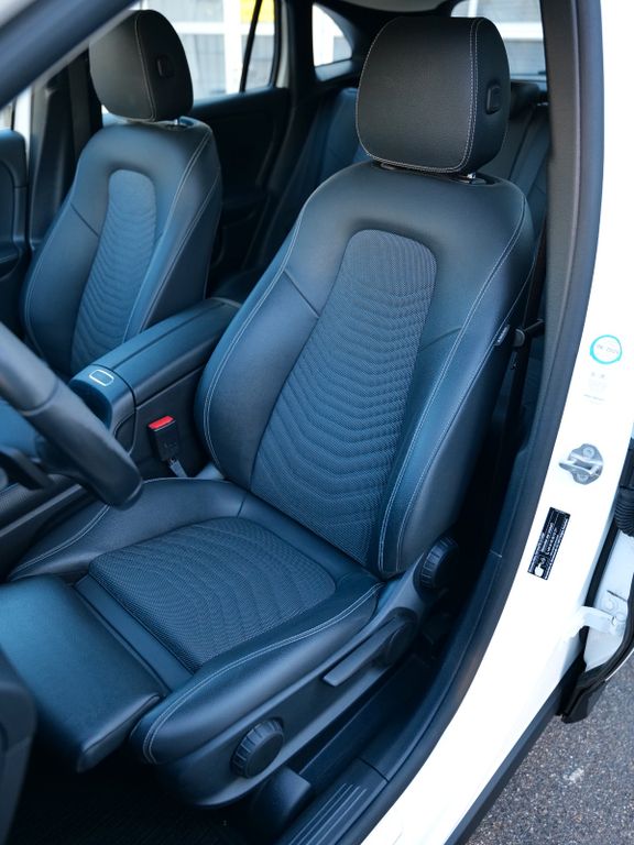 Mercedes-Benz GLA 180 2021