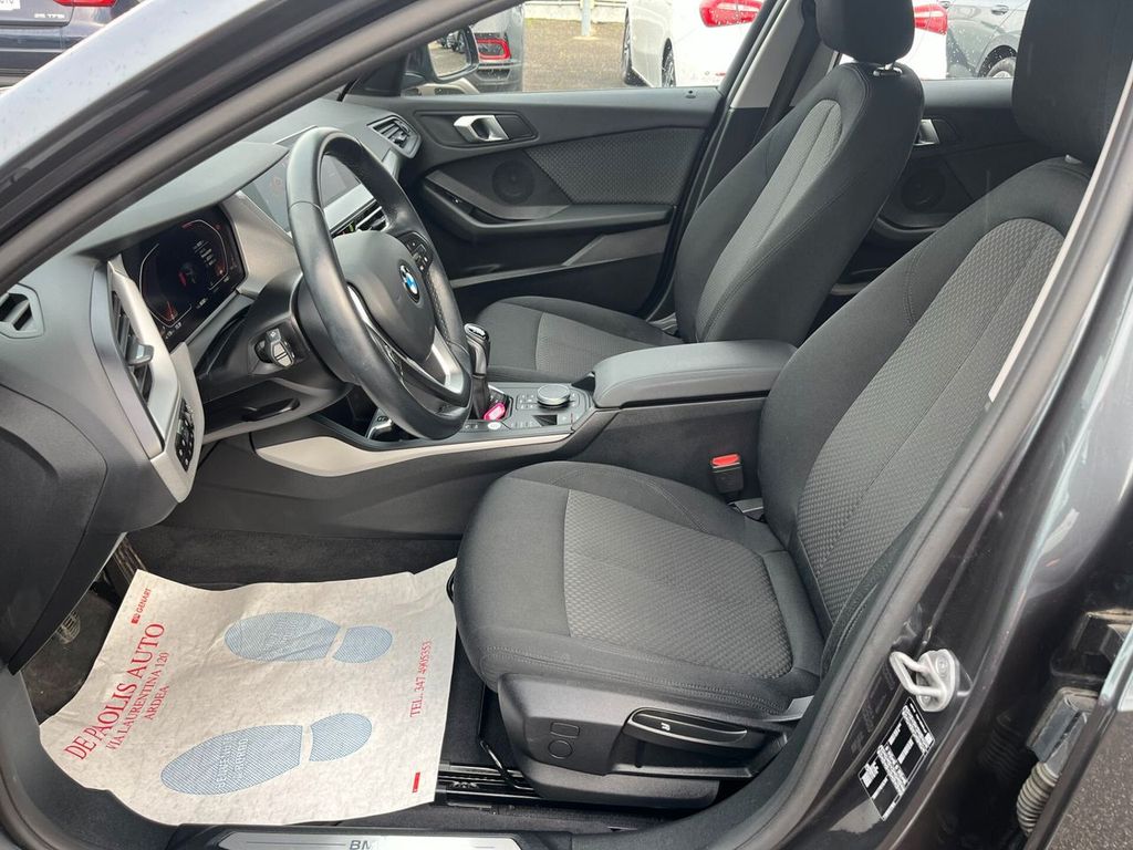 BMW 118 2021