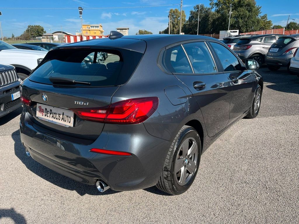 BMW 118 2021