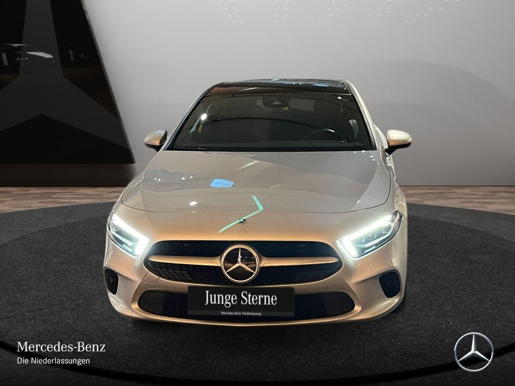 Mercedes-Benz A 200 2021