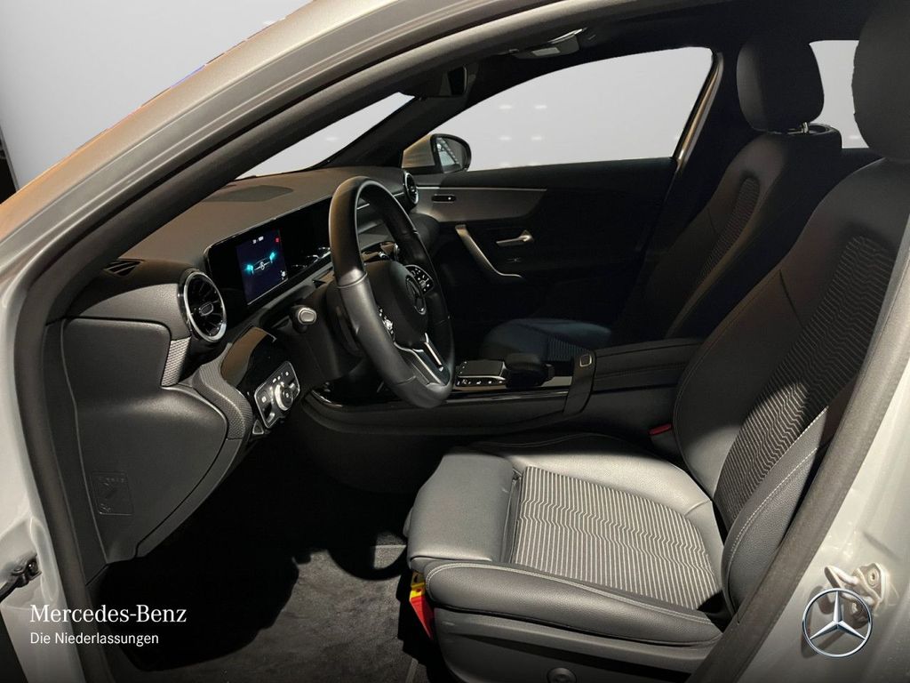 Mercedes-Benz A 200 2021