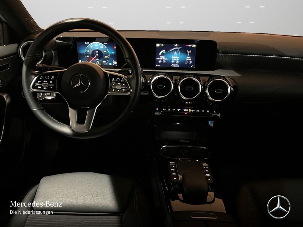 Mercedes-Benz A 200 2021
