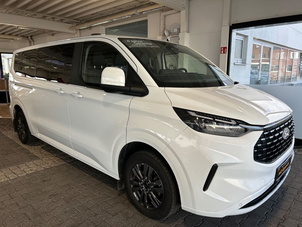 Ford Tourneo Custom 2025