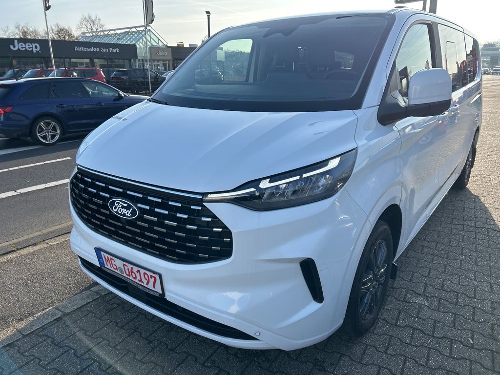 Ford Tourneo Custom 2025