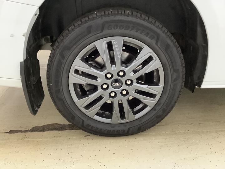 Ford Tourneo Custom 2025