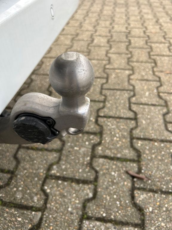 Ford Tourneo Custom 2025