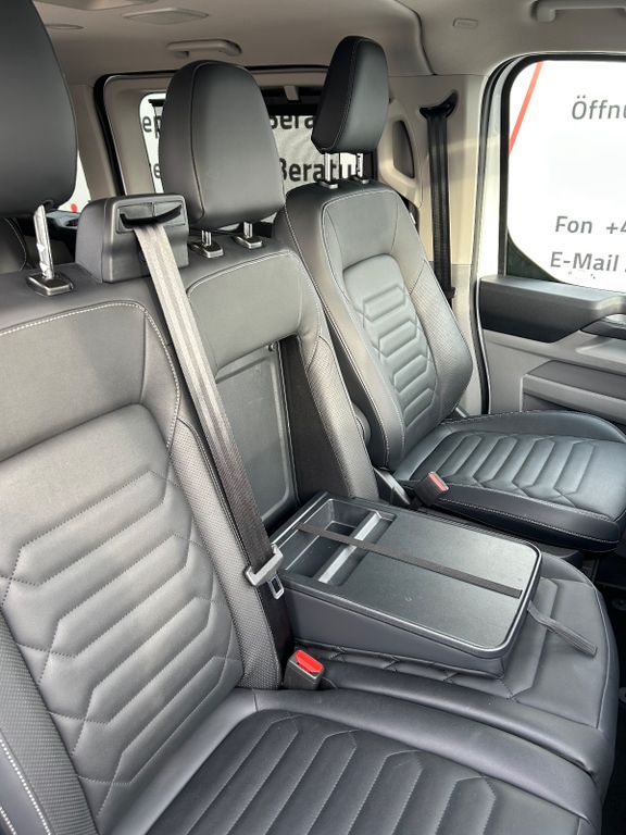 Ford Tourneo Custom 2025