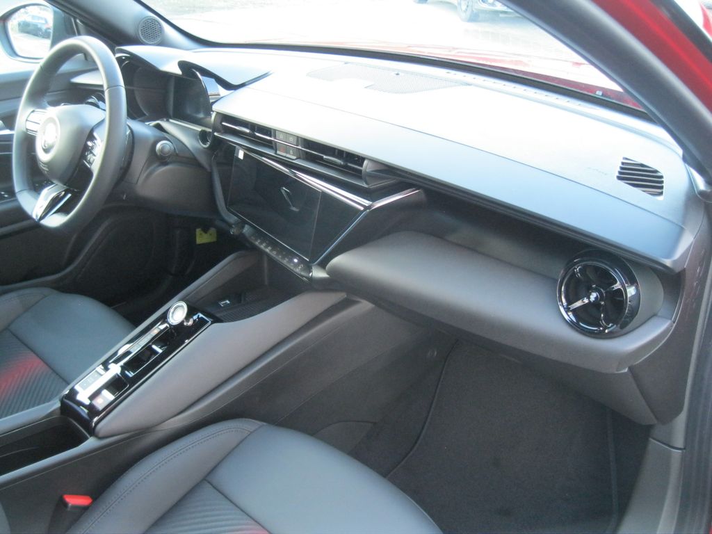 Alfa Romeo Junior 2026