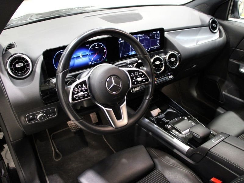Mercedes-Benz GLA 180 2022