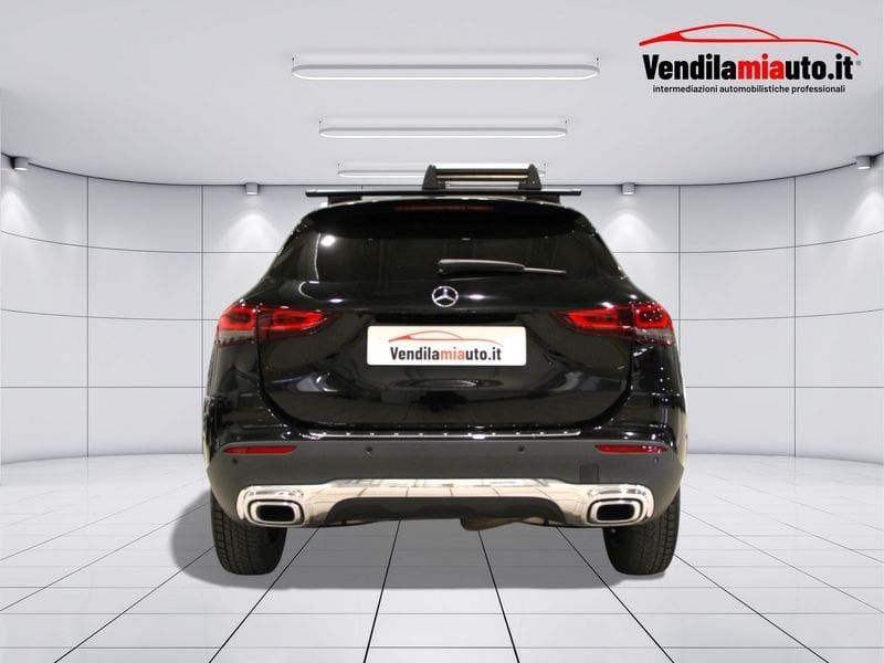 Mercedes-Benz GLA 180 2022