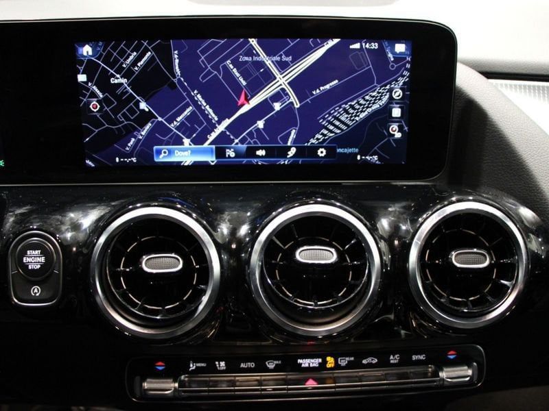 Mercedes-Benz GLA 180 2022