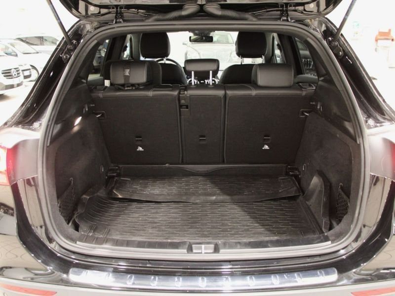 Mercedes-Benz GLA 180 2022