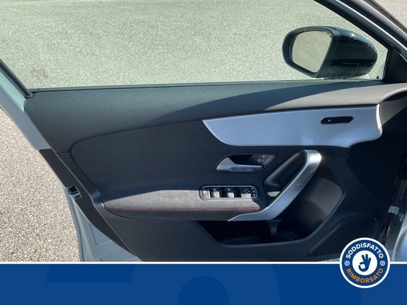 Mercedes-Benz A 180 2025