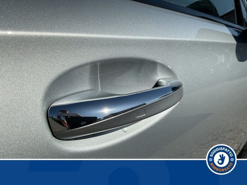Mercedes-Benz A 180 2025