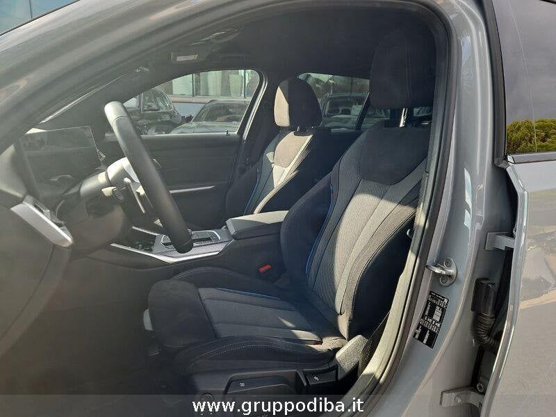 BMW 318 2025