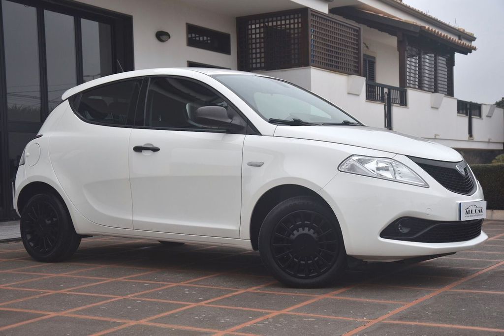 Lancia Ypsilon 2020