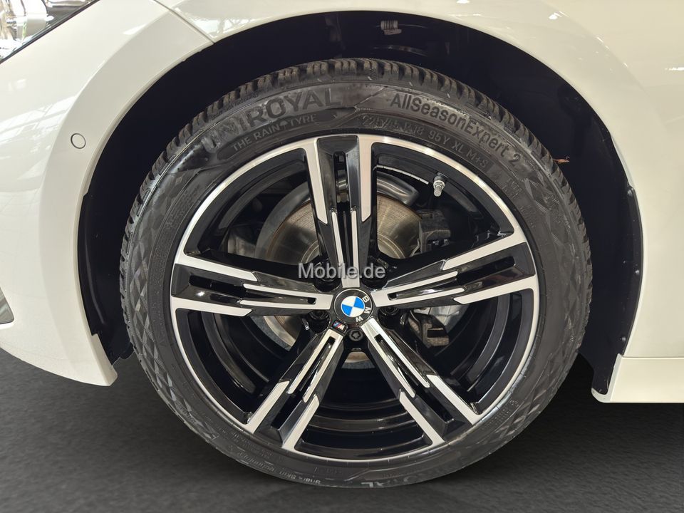 BMW 318 2025