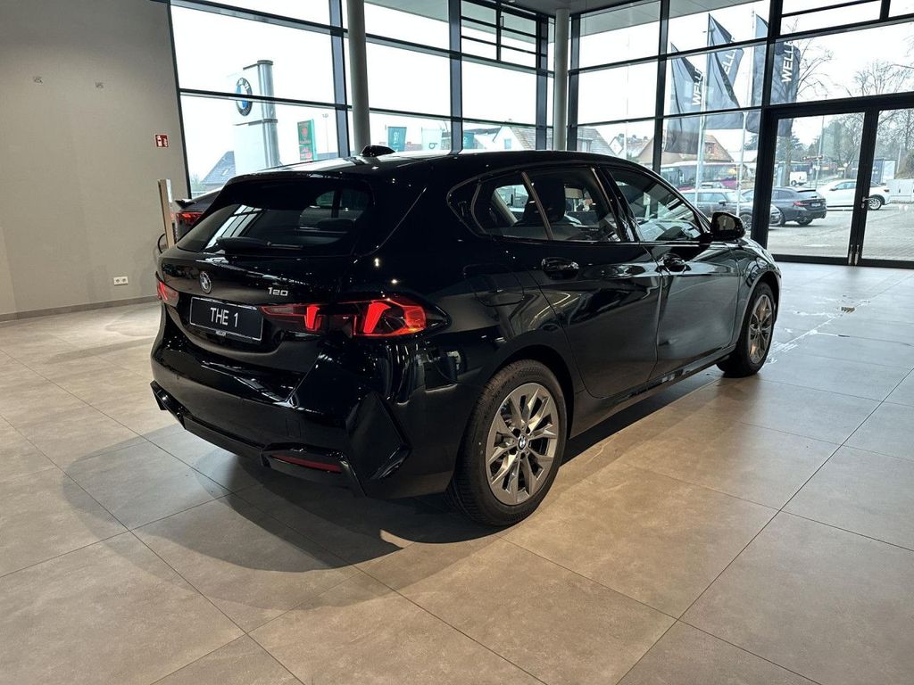 BMW 120