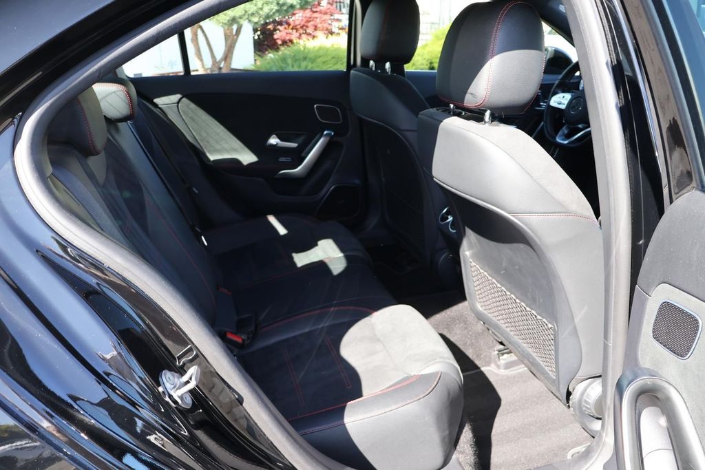 Mercedes-Benz A 200 2022