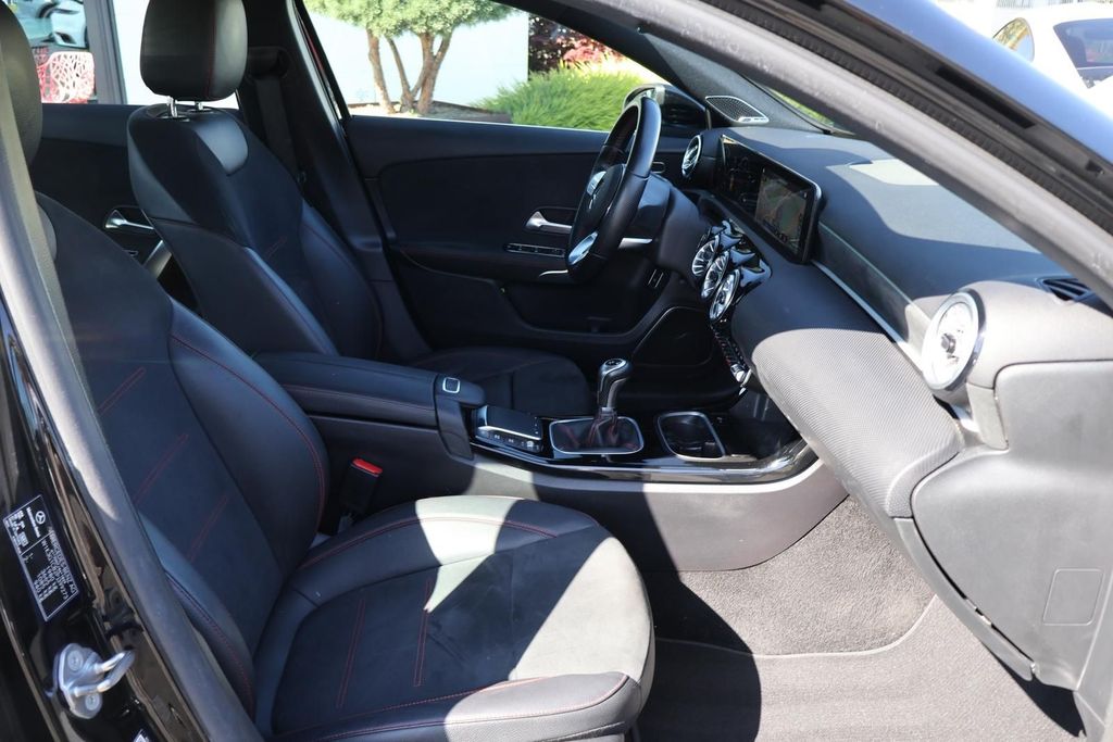 Mercedes-Benz A 200 2022