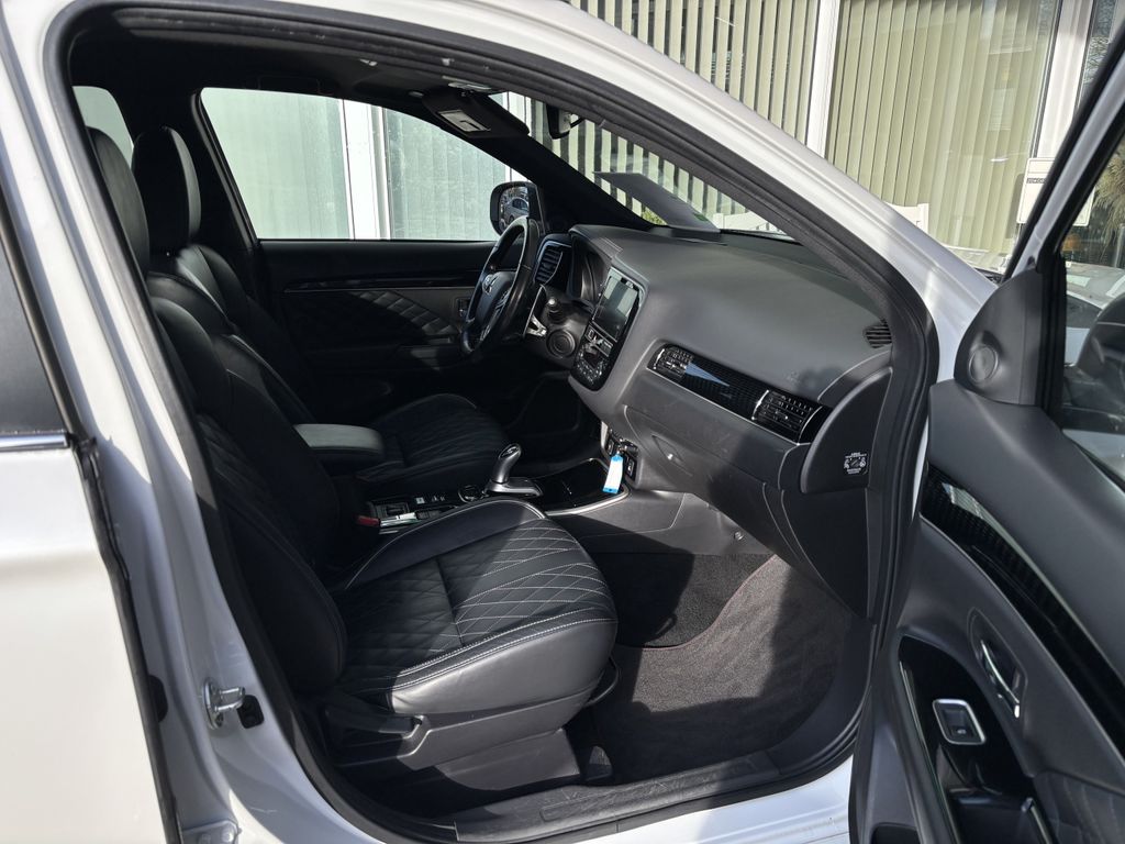 Mitsubishi Outlander 2018