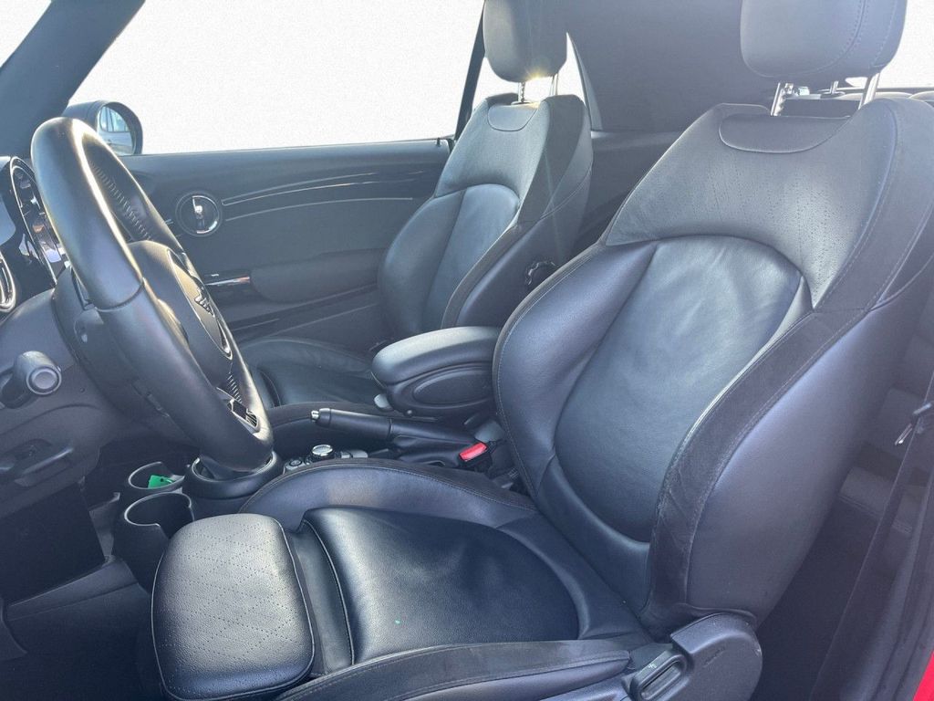 MINI Cooper Cabrio 2022