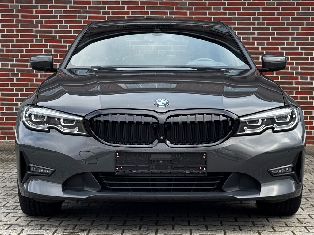 BMW 318 2020