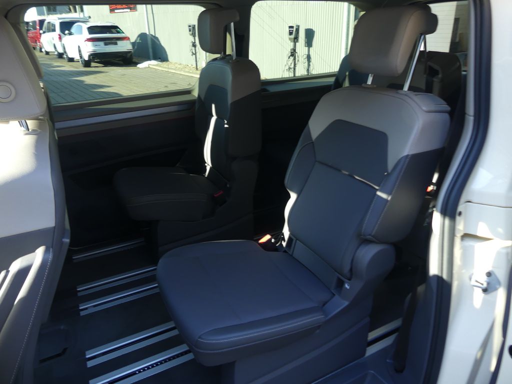 Volkswagen T7 Multivan 2024