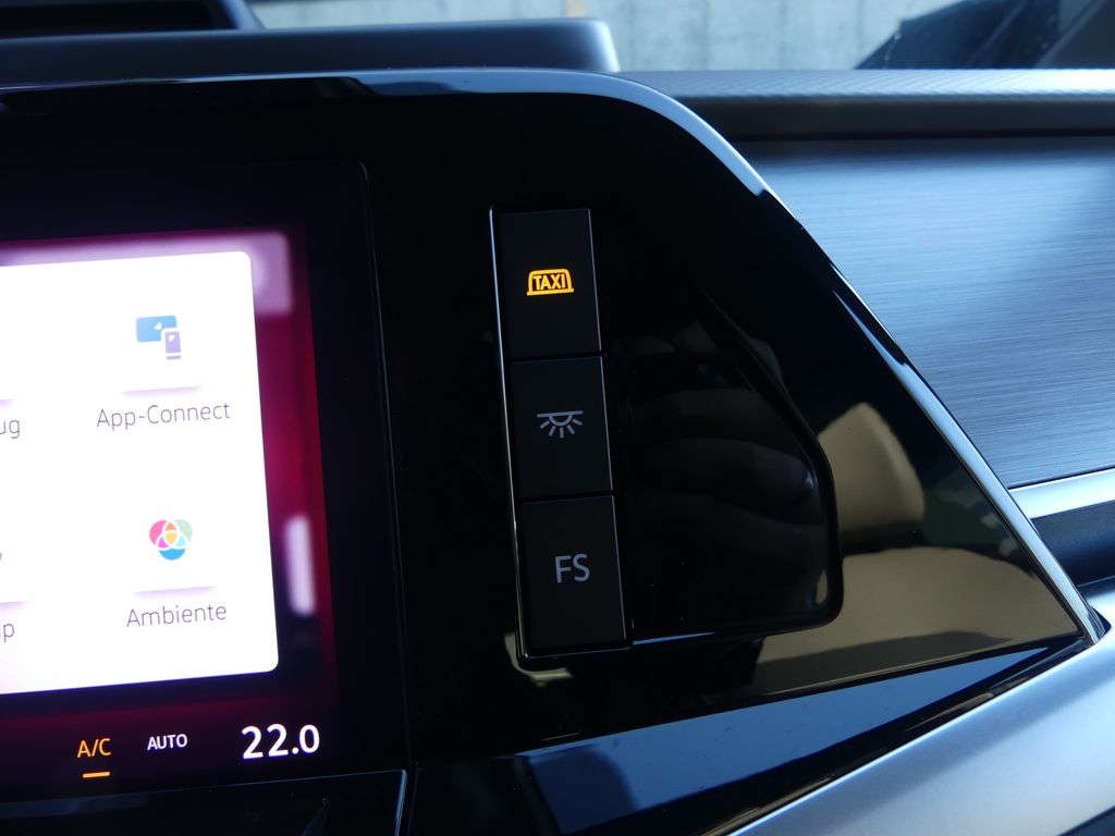 Volkswagen T7 Multivan 2024