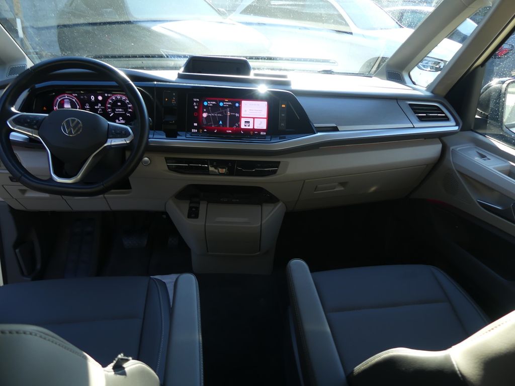 Volkswagen T7 Multivan 2024