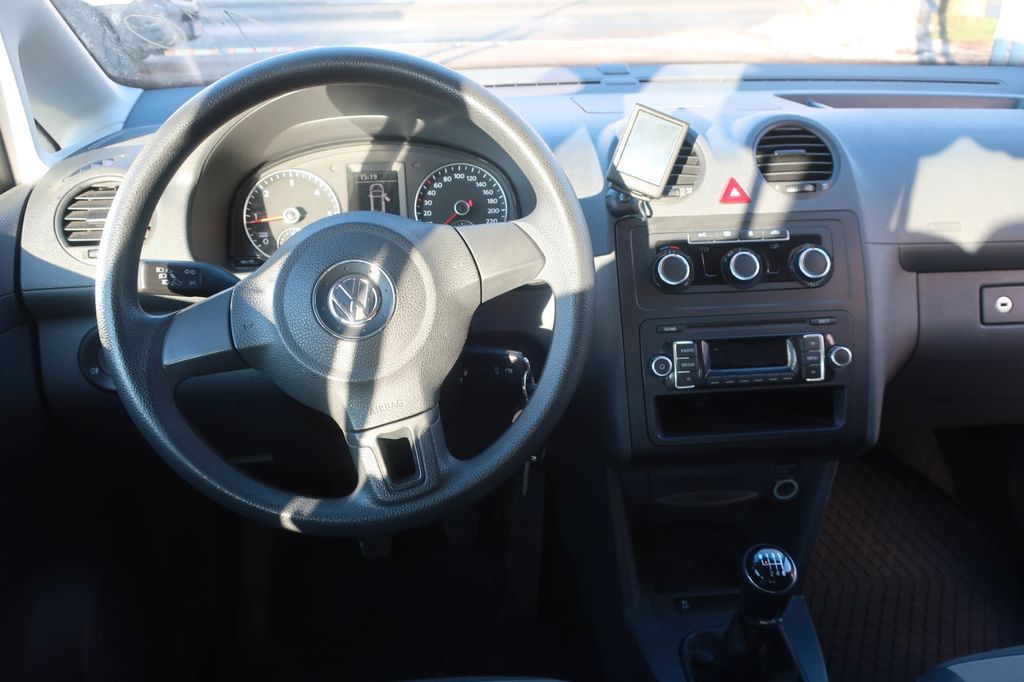 Volkswagen Caddy 2013