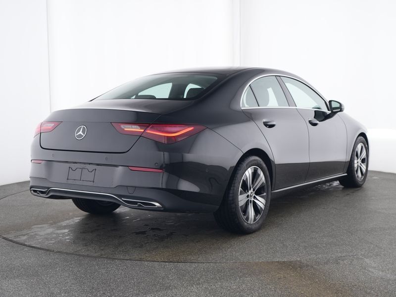 Mercedes-Benz CLA 180 2024