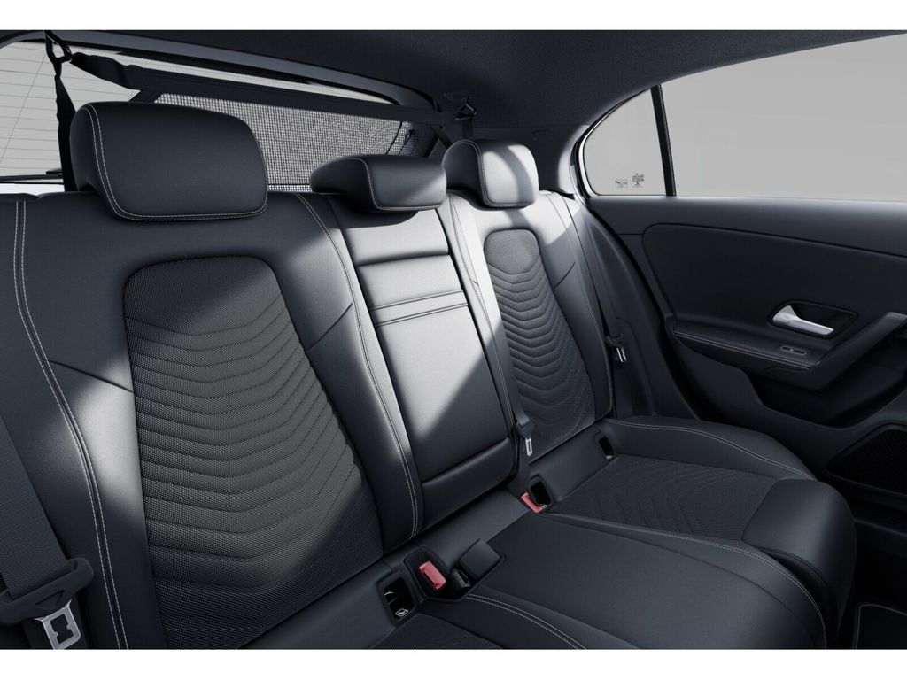 Mercedes-Benz A 180 2024