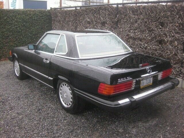 Mercedes-Benz SL 560 1988