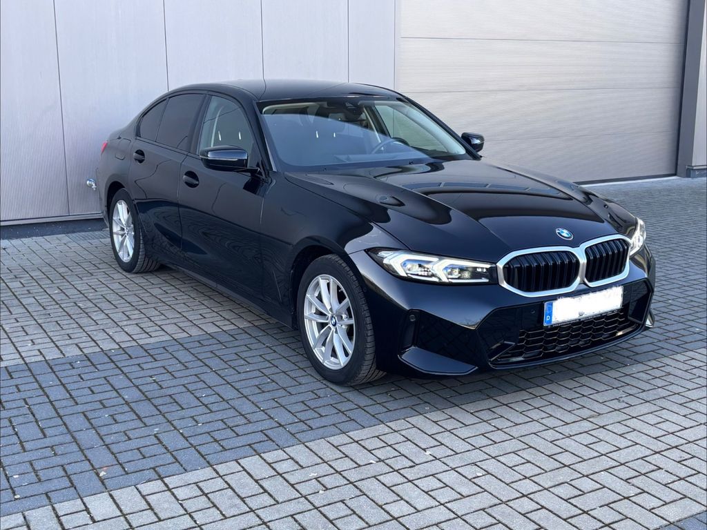 BMW 318 2024