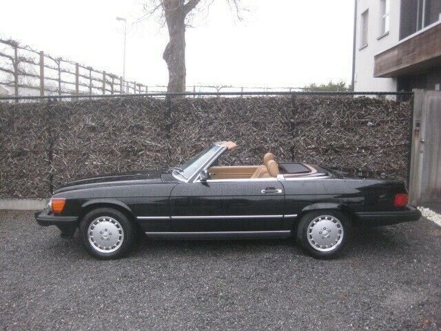 Mercedes-Benz SL 560 1988