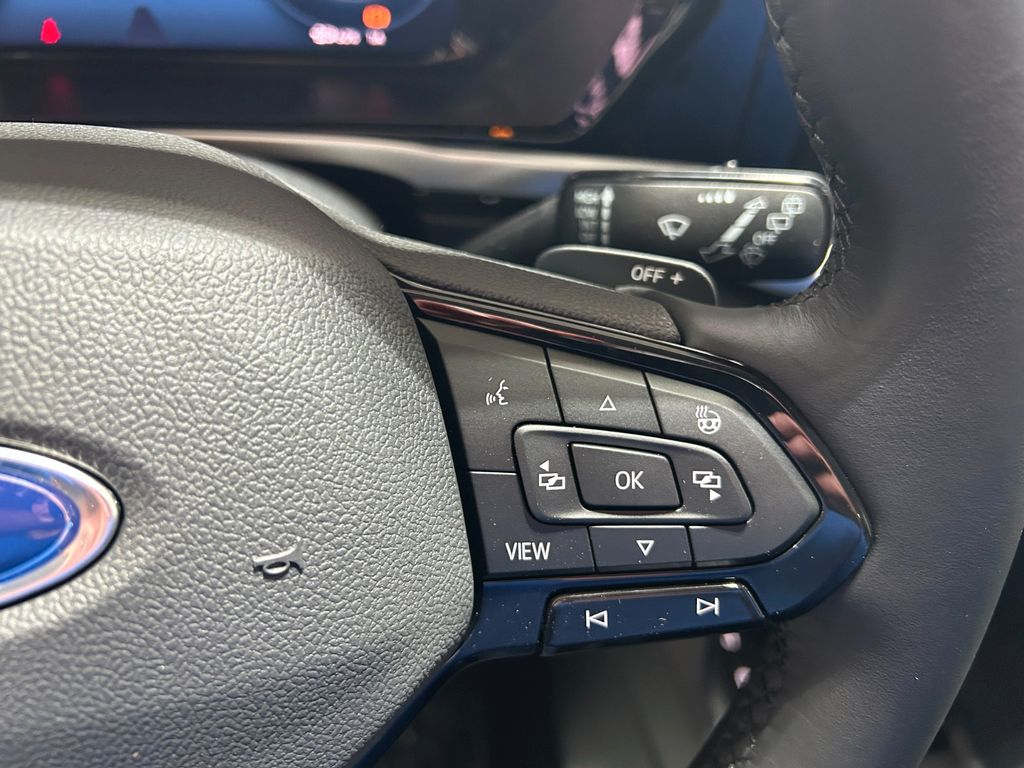 Ford Grand Tourneo 2025